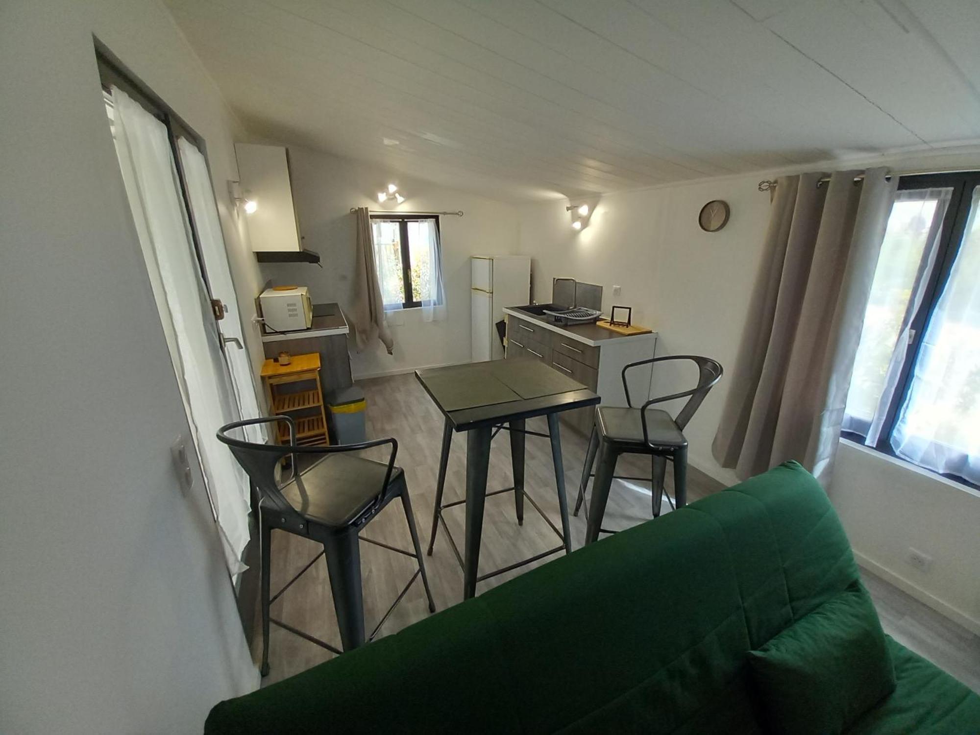 Mobilhome A Deux Pas Du Circuit Du Castellet Avec Terrasse Vue Mer Ле-Кастелле Екстер'єр фото