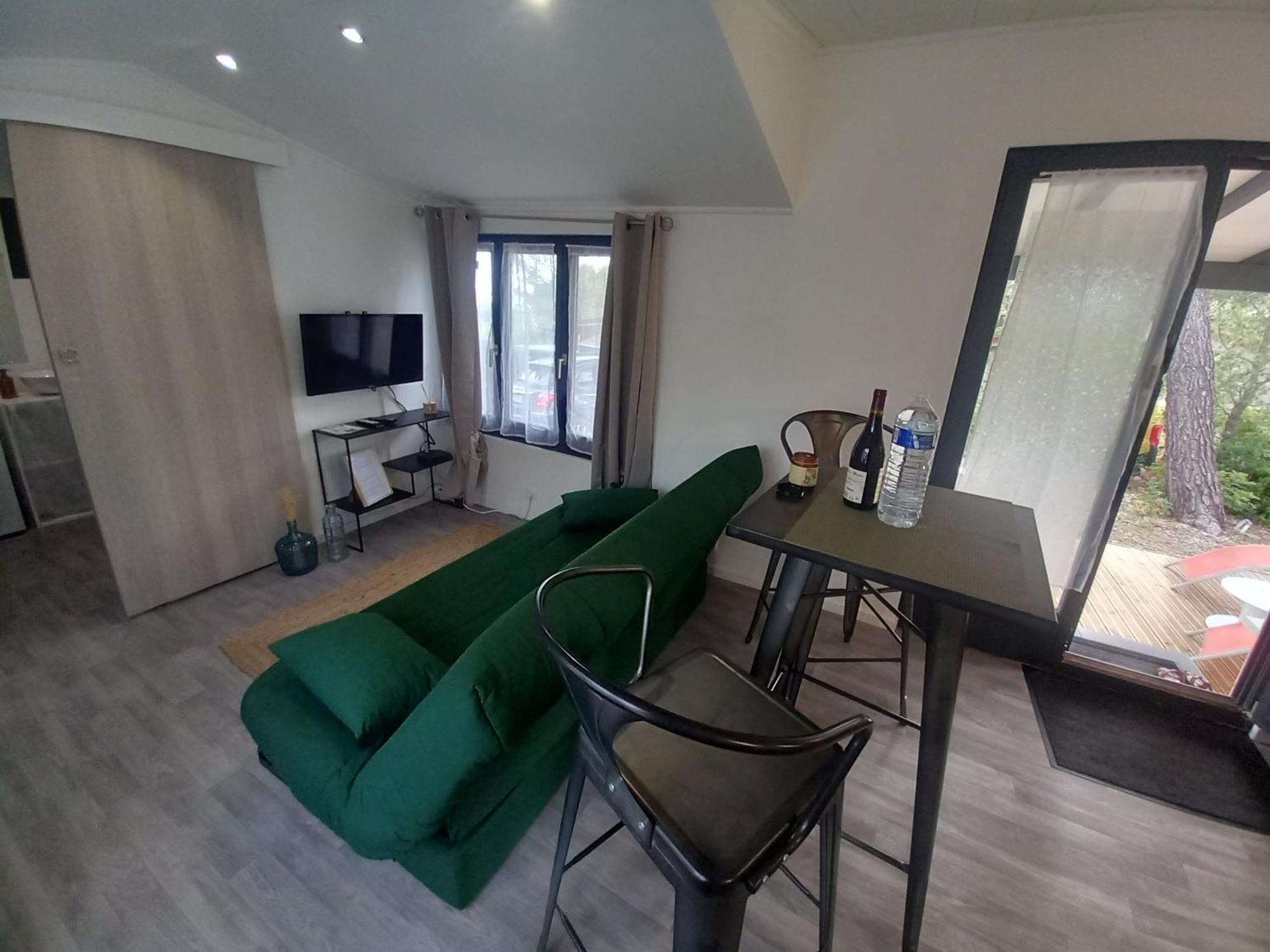 Mobilhome A Deux Pas Du Circuit Du Castellet Avec Terrasse Vue Mer Ле-Кастелле Екстер'єр фото